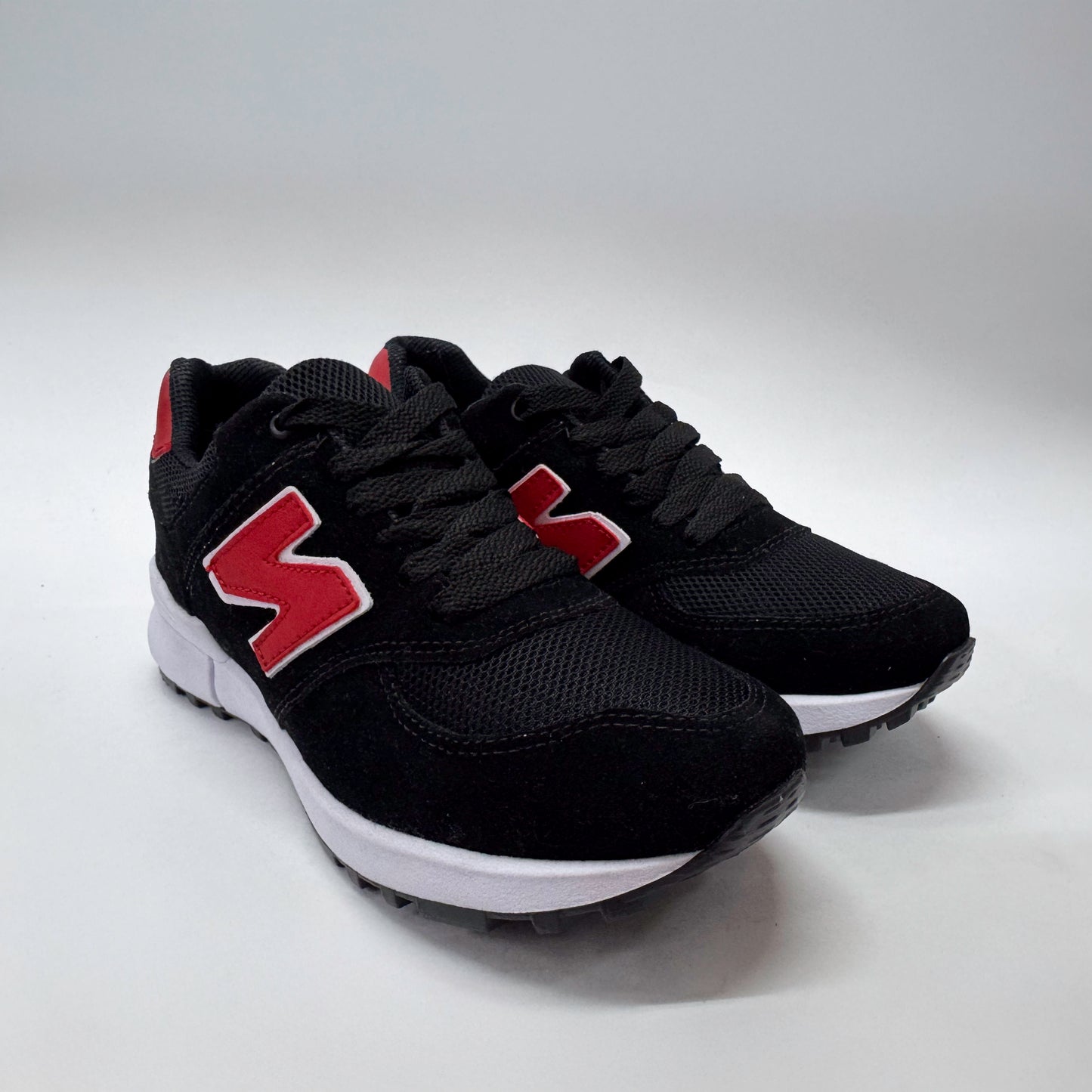 tenis f08 negro rojo