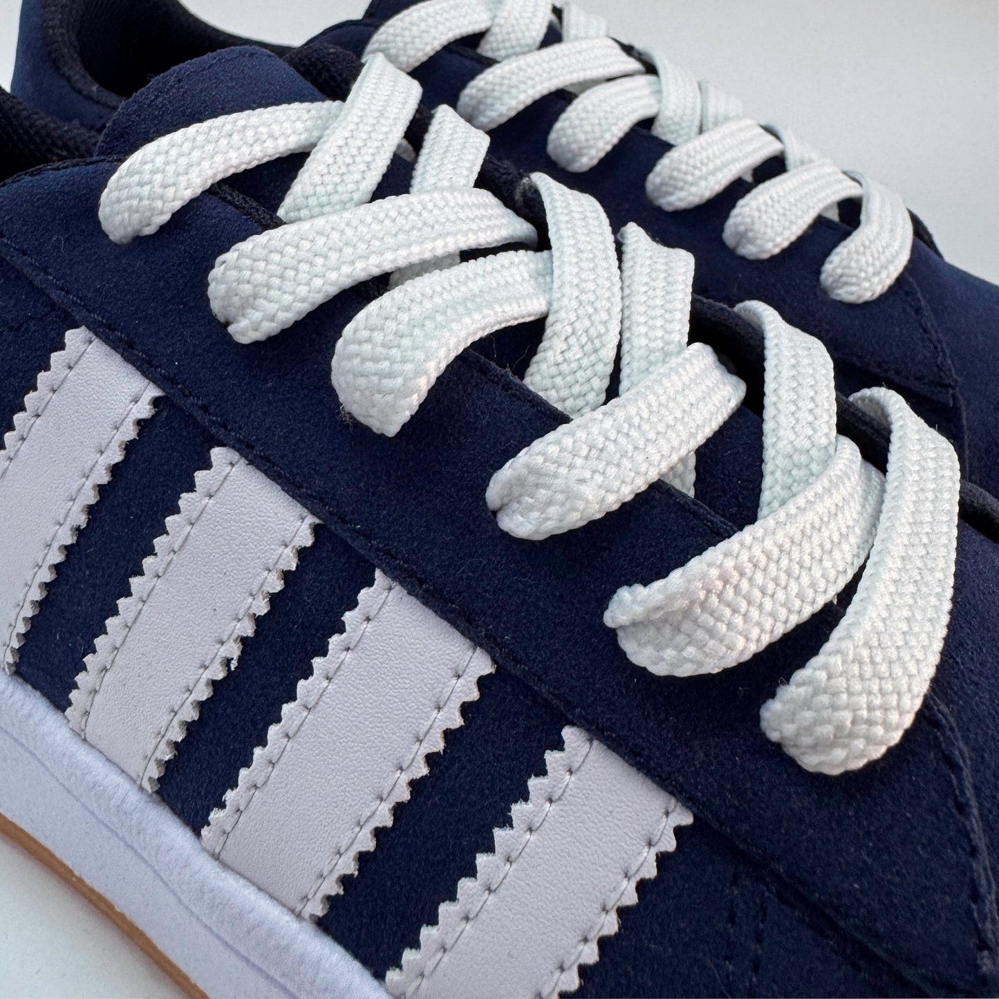 tenis campos azul blanco