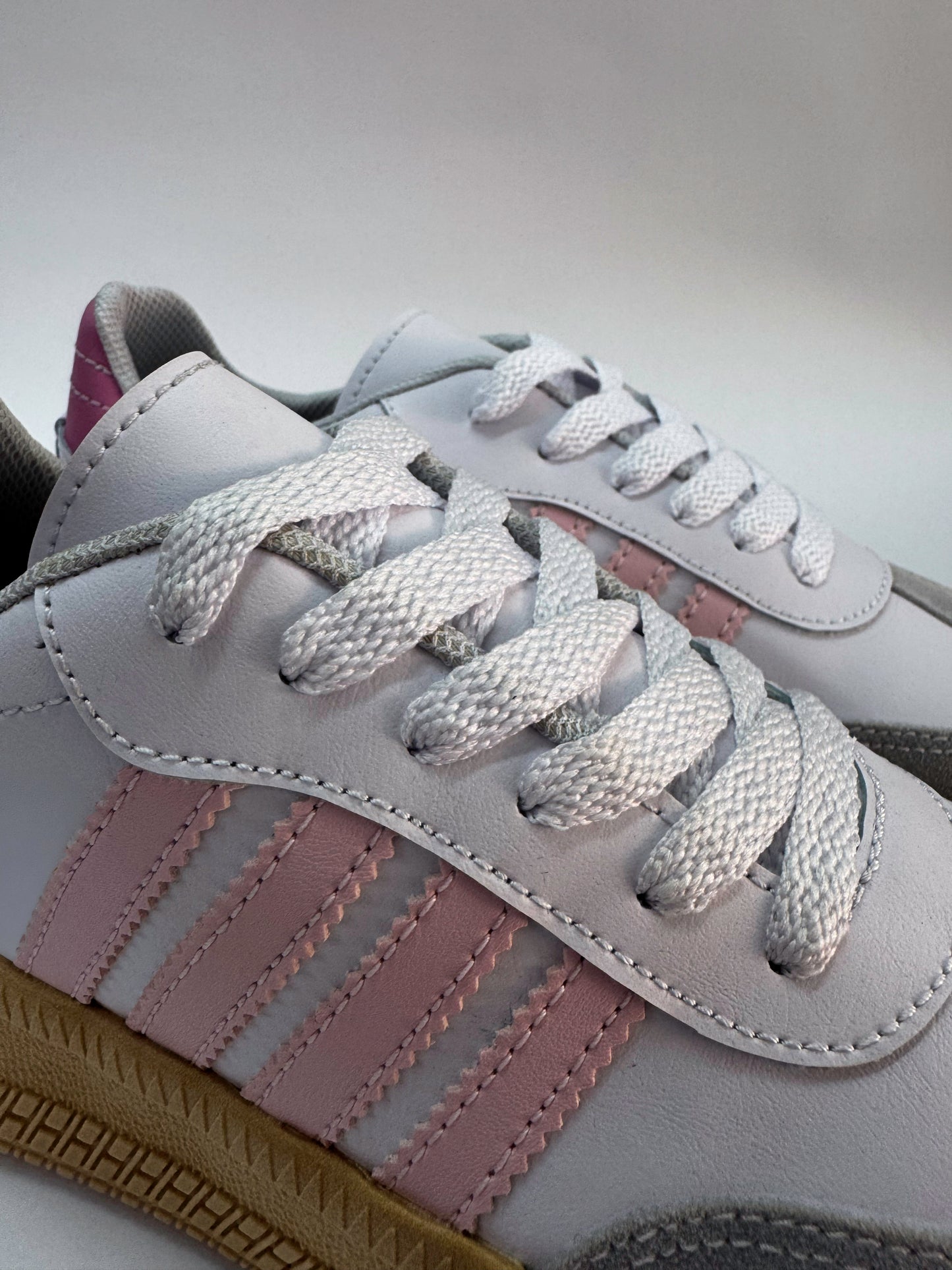 tenis f13 blanco rosado street